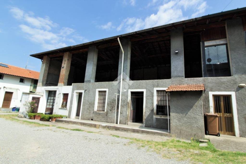 appartamento in vendita a Sedriano in zona Roveda
