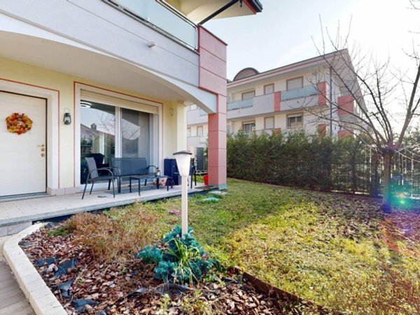 casa indipendente in vendita a Sedriano