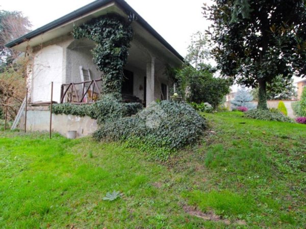 casa indipendente in vendita a Sedriano