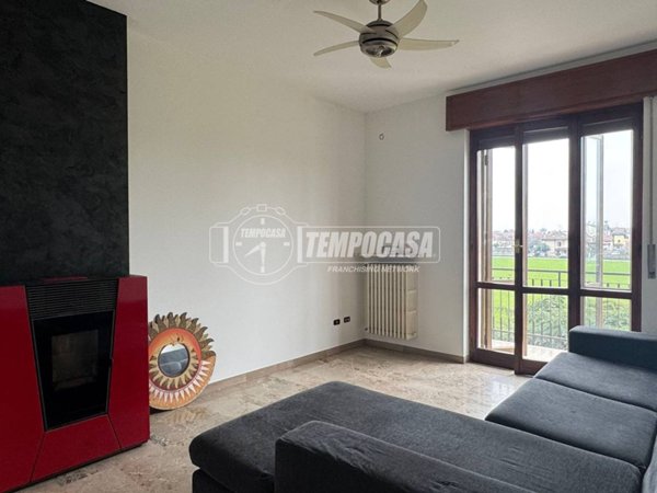 casa indipendente in vendita a Sedriano