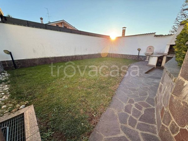 casa indipendente in vendita a Sedriano