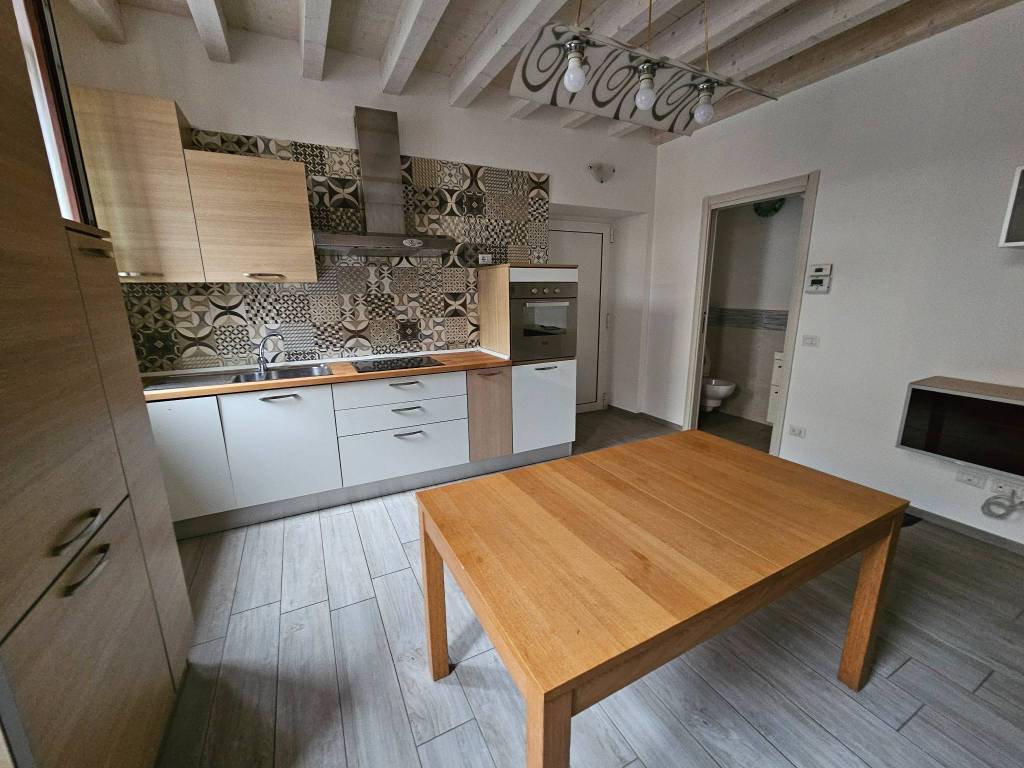 appartamento in vendita a Sedriano in zona Roveda