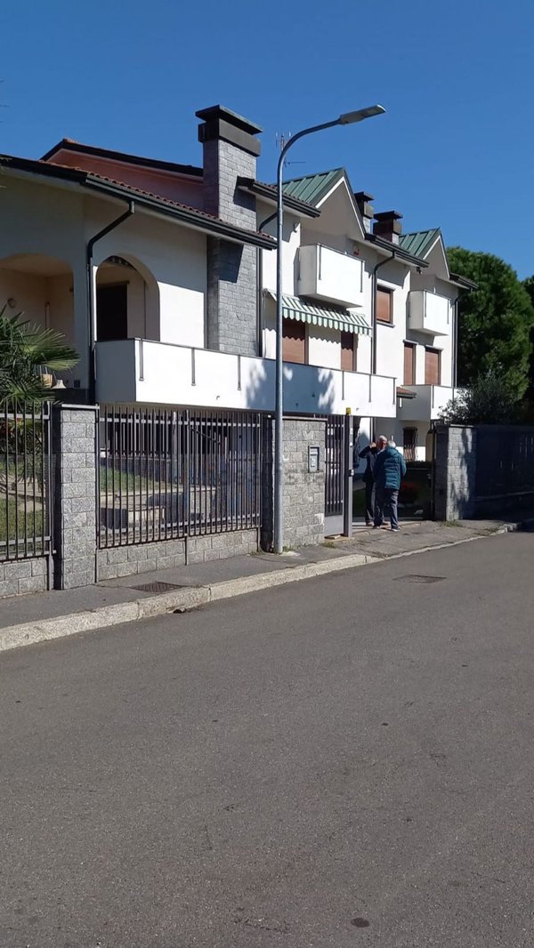 casa indipendente in vendita a Sedriano