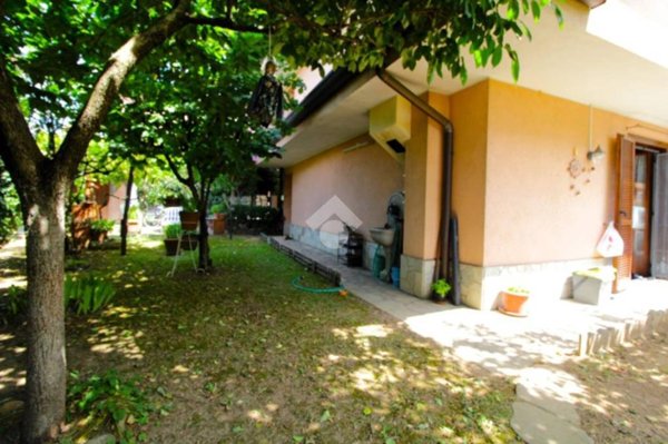 casa indipendente in vendita a Sedriano