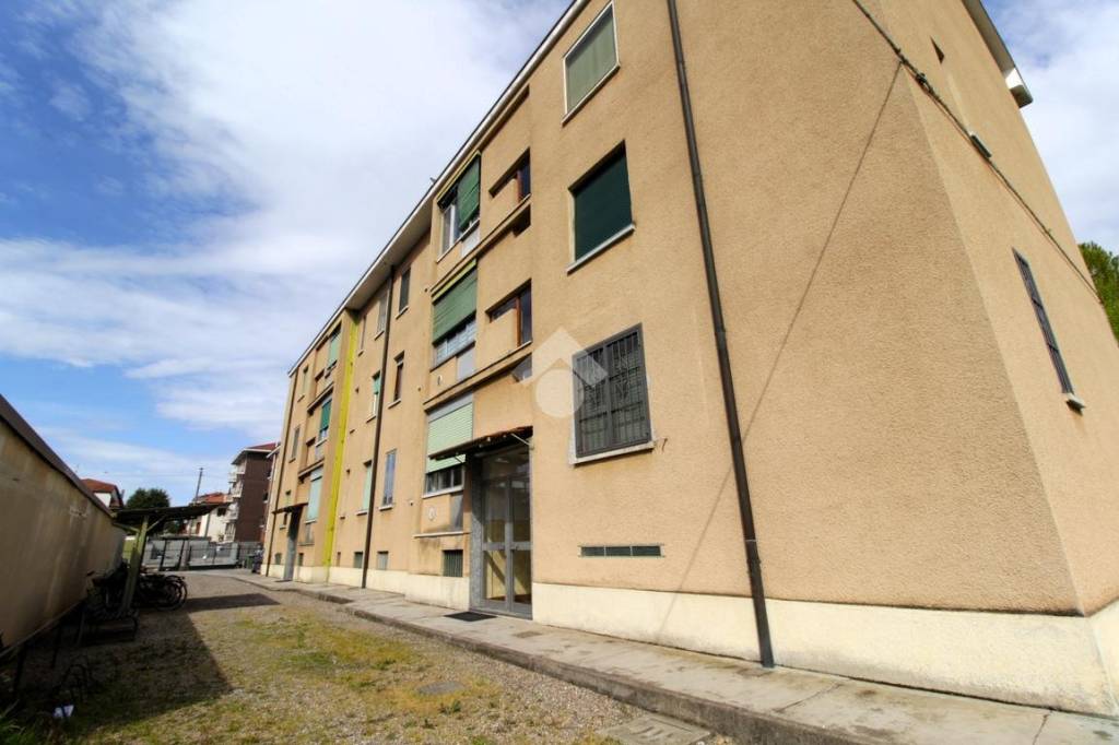 appartamento in vendita a Sedriano in zona Roveda