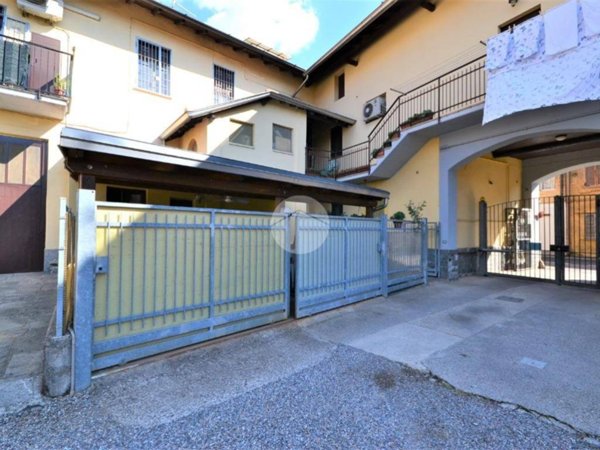 appartamento in vendita a Sedriano in zona Roveda