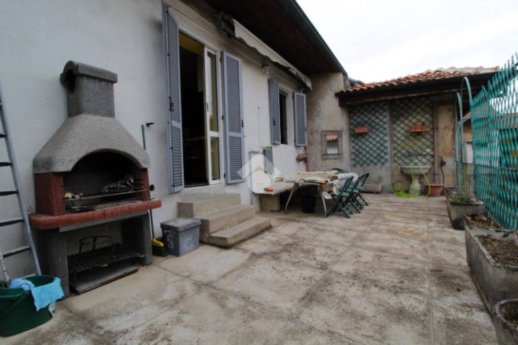 appartamento in vendita a Sedriano in zona Roveda