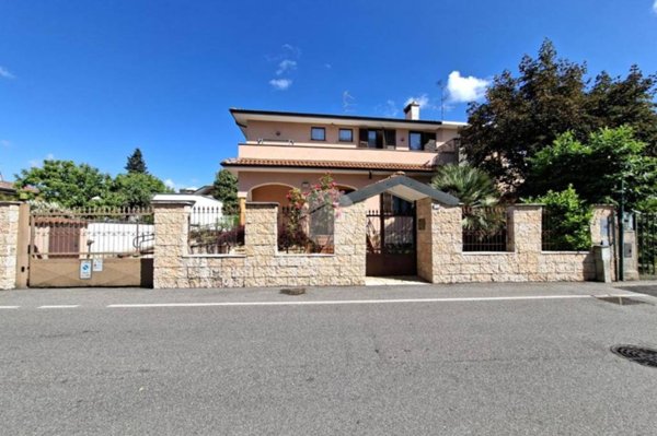 appartamento in vendita a Sedriano in zona Roveda