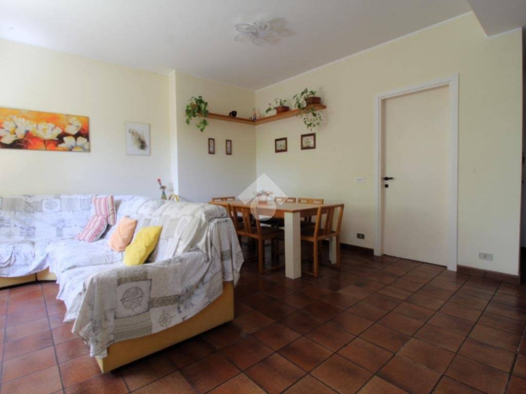 casa indipendente in vendita a Sedriano
