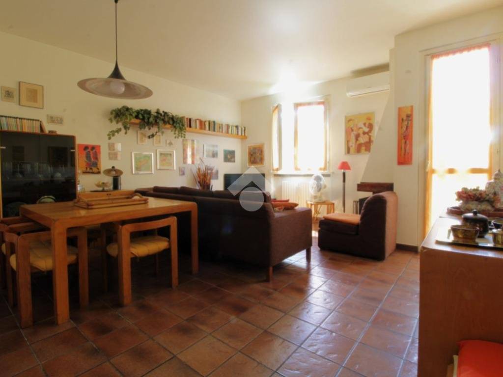 casa indipendente in vendita a Sedriano