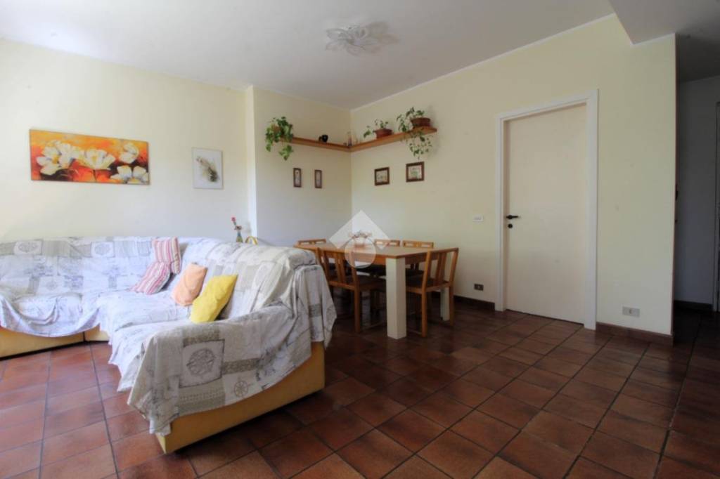 casa indipendente in vendita a Sedriano