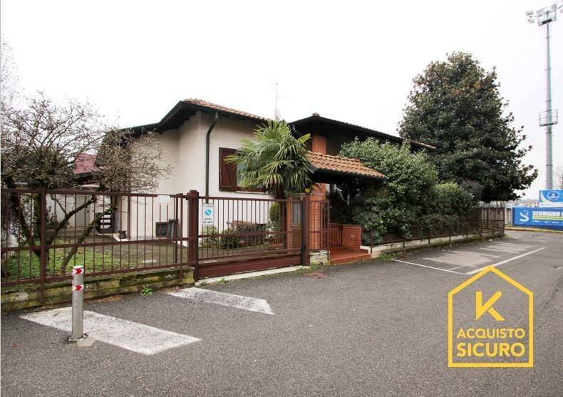 casa indipendente in vendita a Sedriano