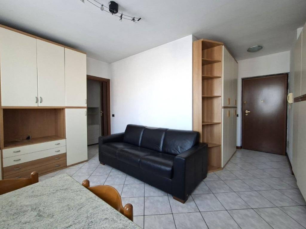 appartamento in vendita a Sedriano in zona Roveda