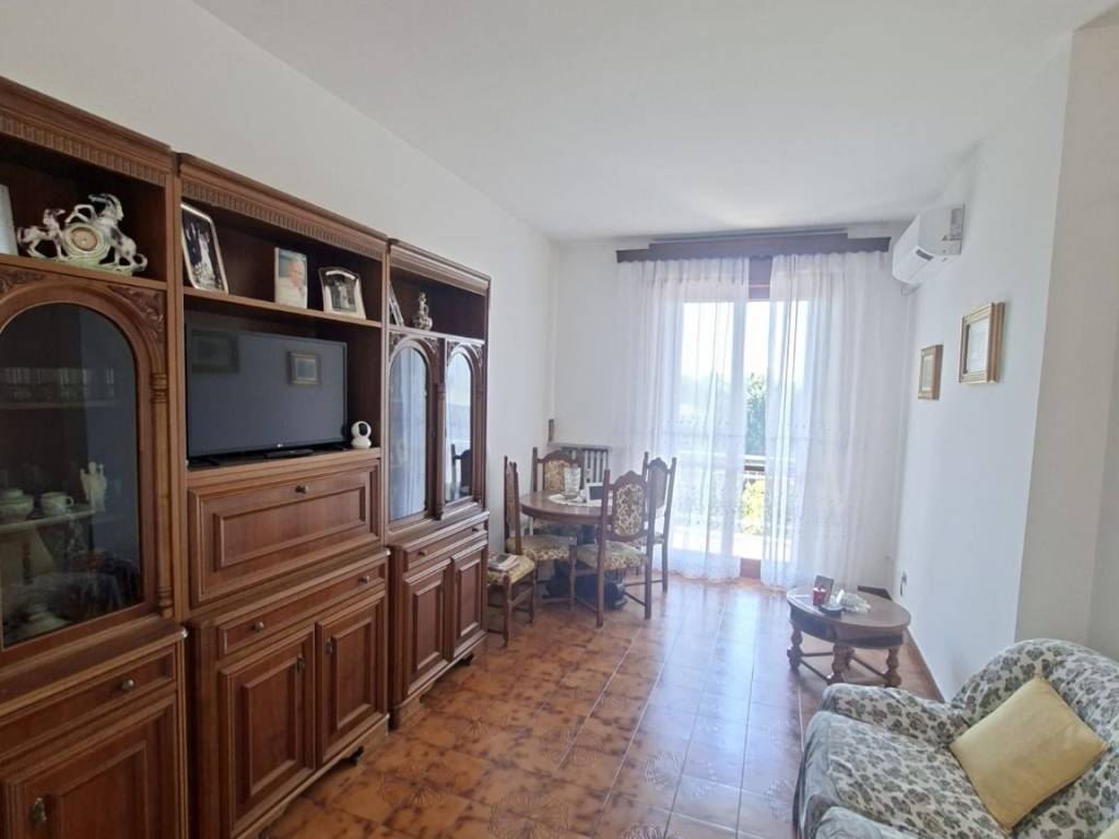 appartamento in vendita a Sedriano in zona Roveda