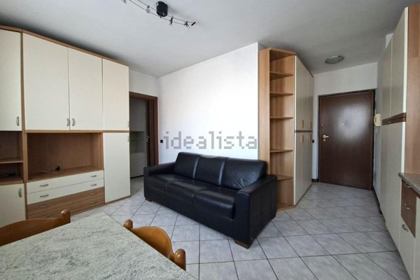 appartamento in vendita a Sedriano in zona Roveda