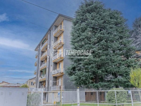appartamento in vendita a Sedriano in zona Roveda