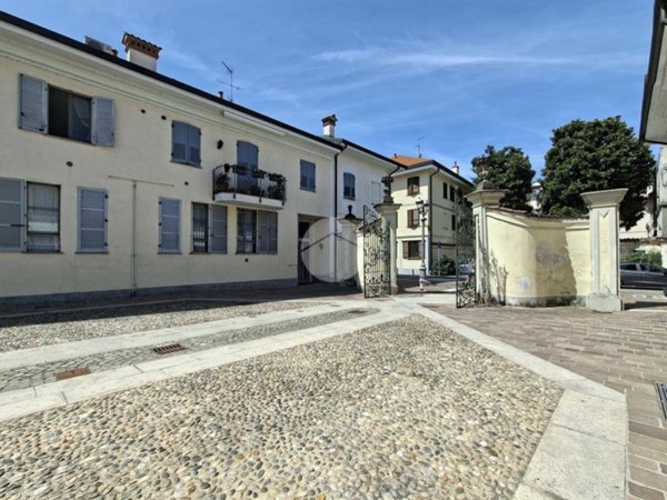 appartamento in vendita a Sedriano in zona Roveda