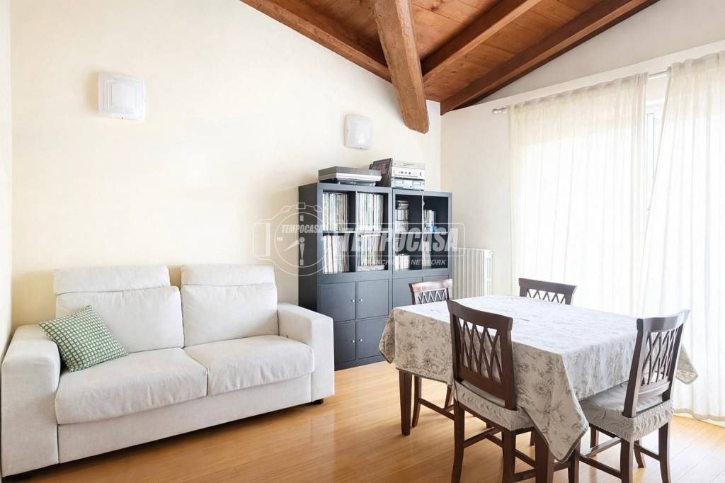 appartamento in vendita a Sedriano in zona Roveda