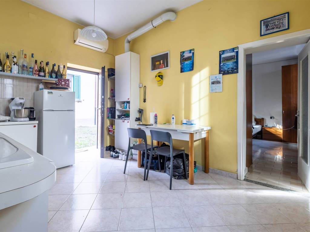 appartamento in vendita a Sedriano in zona Roveda