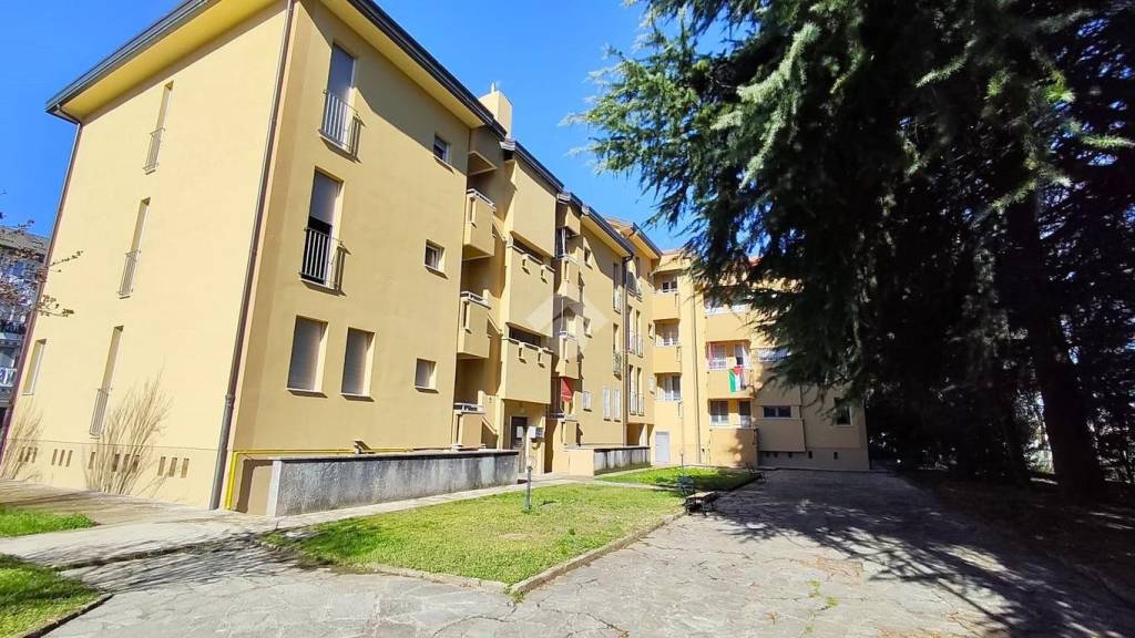 appartamento in vendita a Sedriano in zona Roveda
