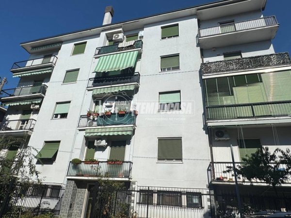 appartamento in vendita a Sedriano in zona Roveda