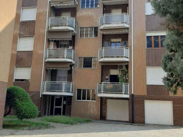 appartamento in vendita a Sedriano in zona Roveda