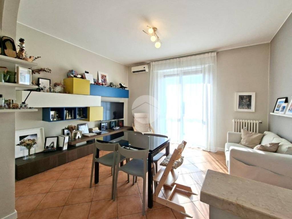 appartamento in vendita a Sedriano in zona Roveda