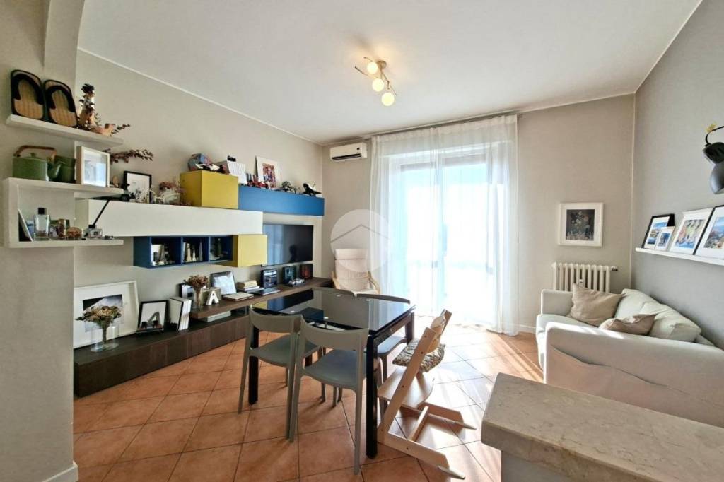 appartamento in vendita a Sedriano in zona Roveda