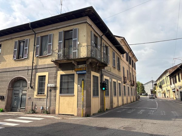 appartamento in vendita a Sedriano in zona Roveda