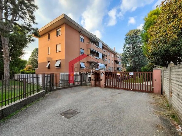 appartamento in vendita a Sedriano in zona Roveda