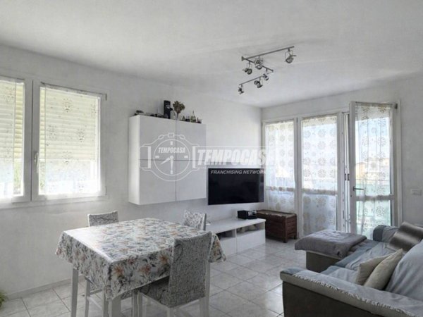 appartamento in vendita a Sedriano in zona Roveda
