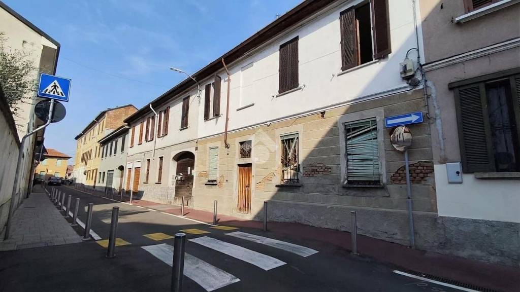 appartamento in vendita a Sedriano in zona Roveda