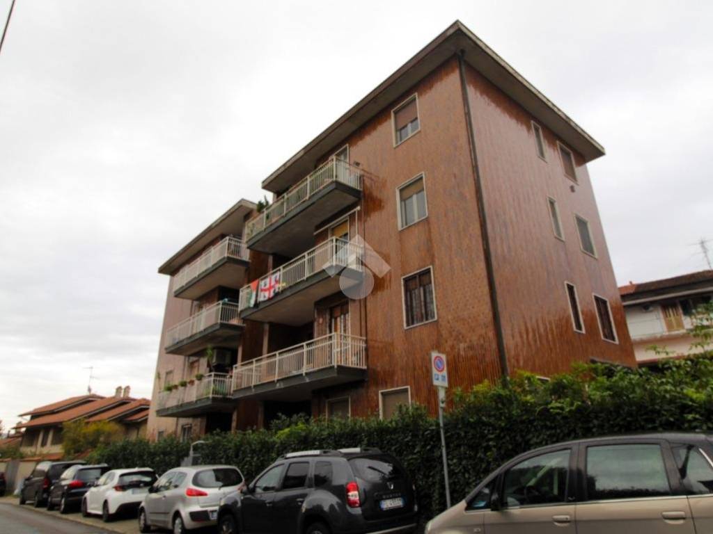 appartamento in vendita a Sedriano in zona Roveda