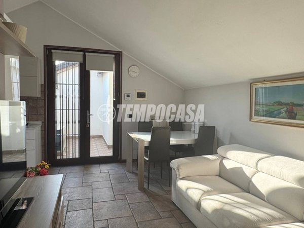 appartamento in vendita a Sedriano in zona Roveda