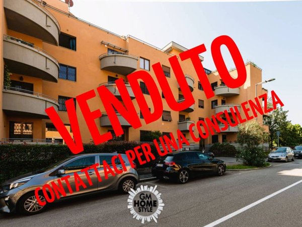 appartamento in vendita a Segrate in zona Lavanderie