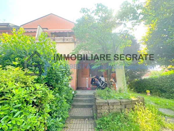 casa indipendente in vendita a Segrate