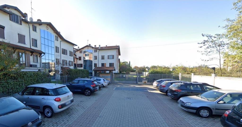 casale in vendita a Segrate