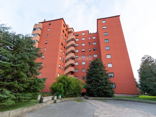 appartamento in vendita a Segrate in zona Redecesio