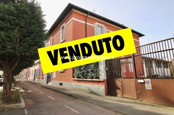 casa indipendente in vendita a Segrate in zona Lavanderie