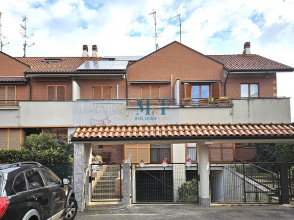 casa indipendente in vendita a Segrate