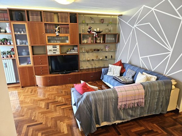 casa indipendente in vendita a Segrate