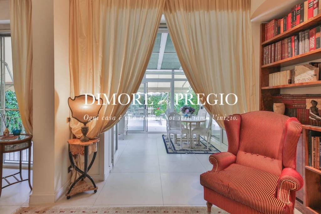 casa indipendente in vendita a Segrate