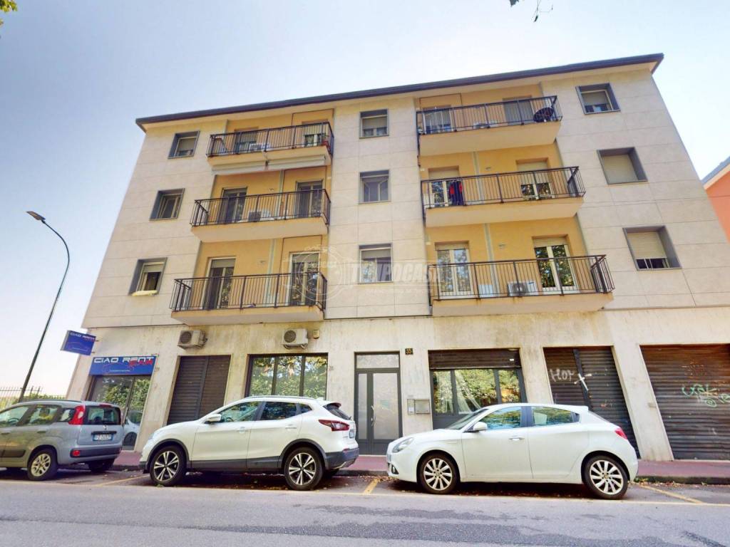 appartamento in vendita a Segrate in zona Novegro