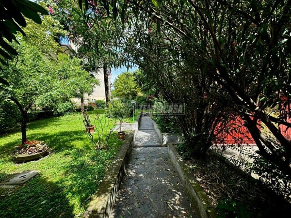appartamento in vendita a Segrate in zona Milano 2