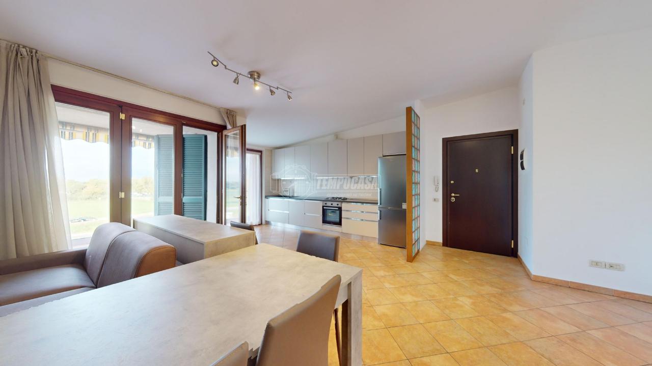 appartamento in vendita a Segrate in zona Novegro