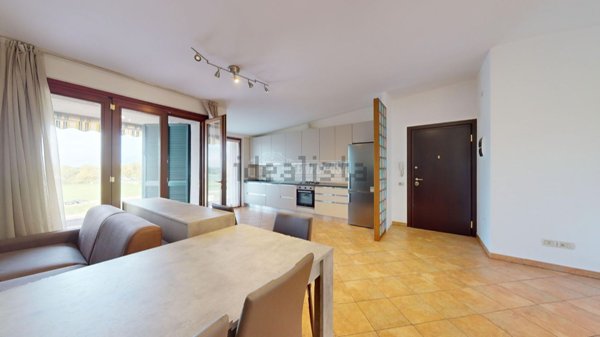 appartamento in vendita a Segrate in zona Novegro