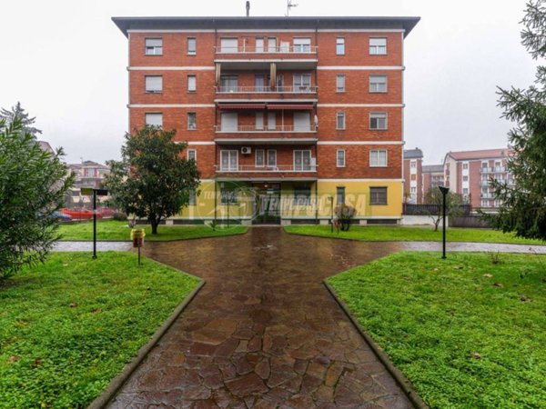 appartamento in vendita a Segrate in zona Redecesio