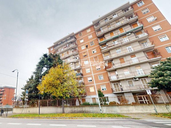 appartamento in vendita a Segrate in zona Redecesio
