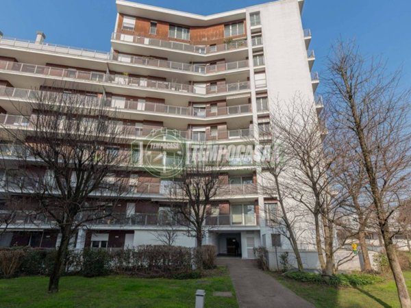 appartamento in vendita a Segrate in zona Lavanderie