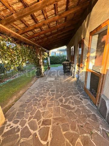 casa indipendente in vendita a Segrate